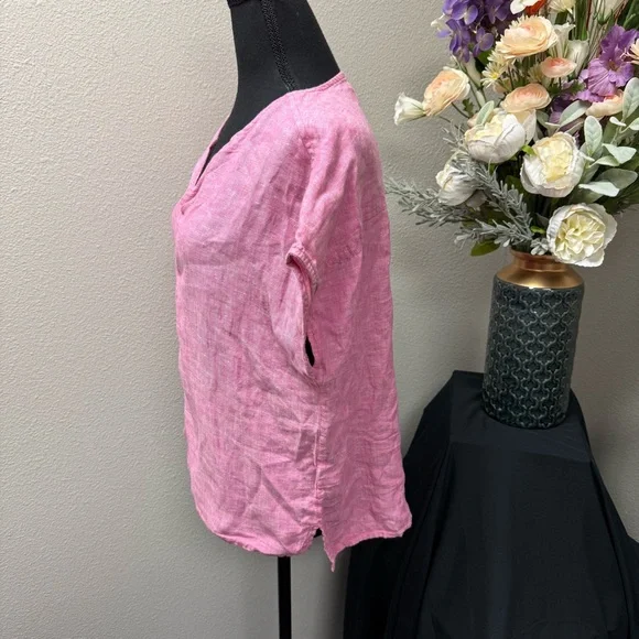 Tahari 100% Linen Pink Split Neck Short Sleeve Top M Summer Lightweight Blouse - Picture 2 of 7
